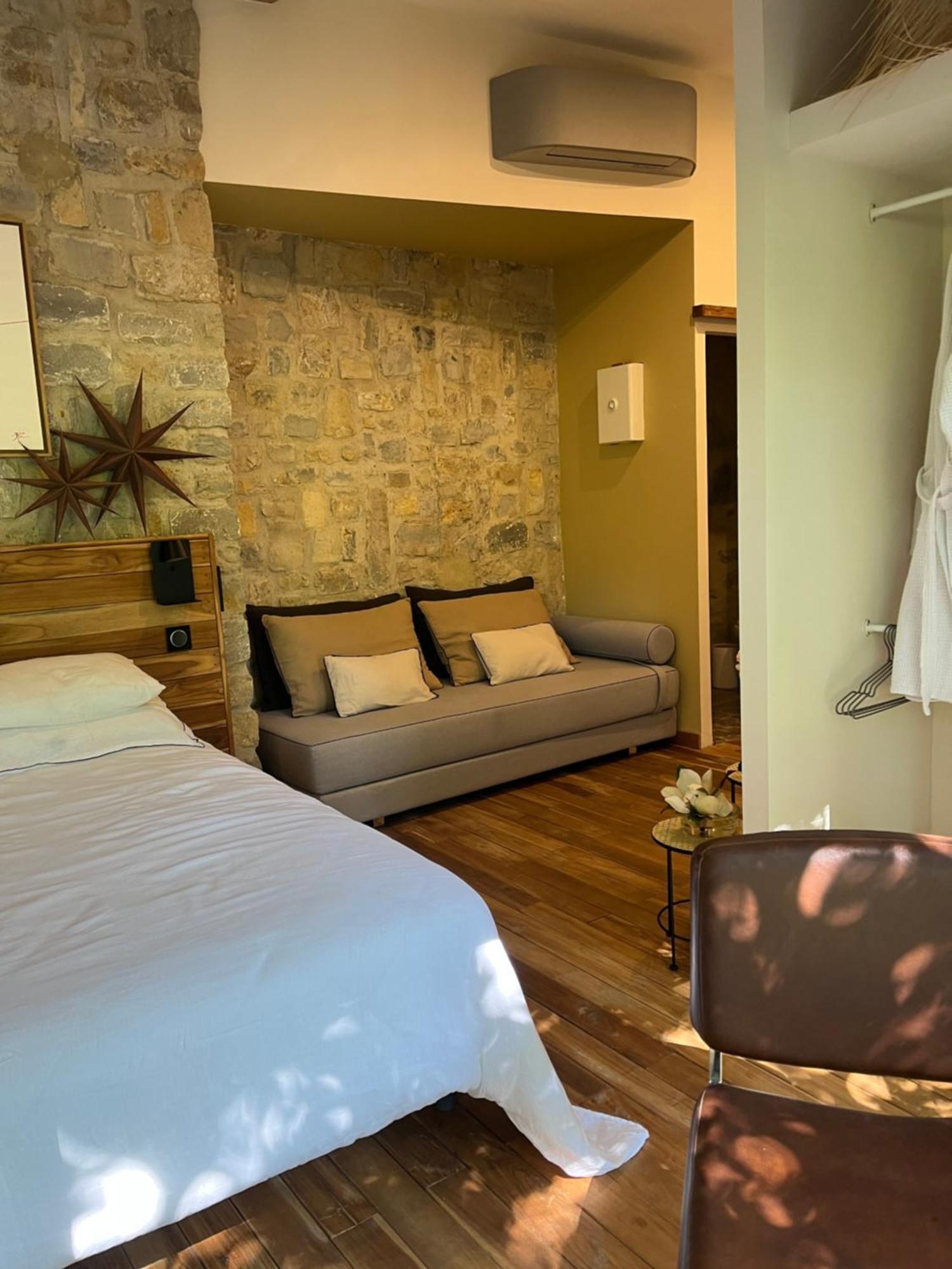 Bouillargues Boisbolchet Ecolodge-Spa מראה חיצוני תמונה